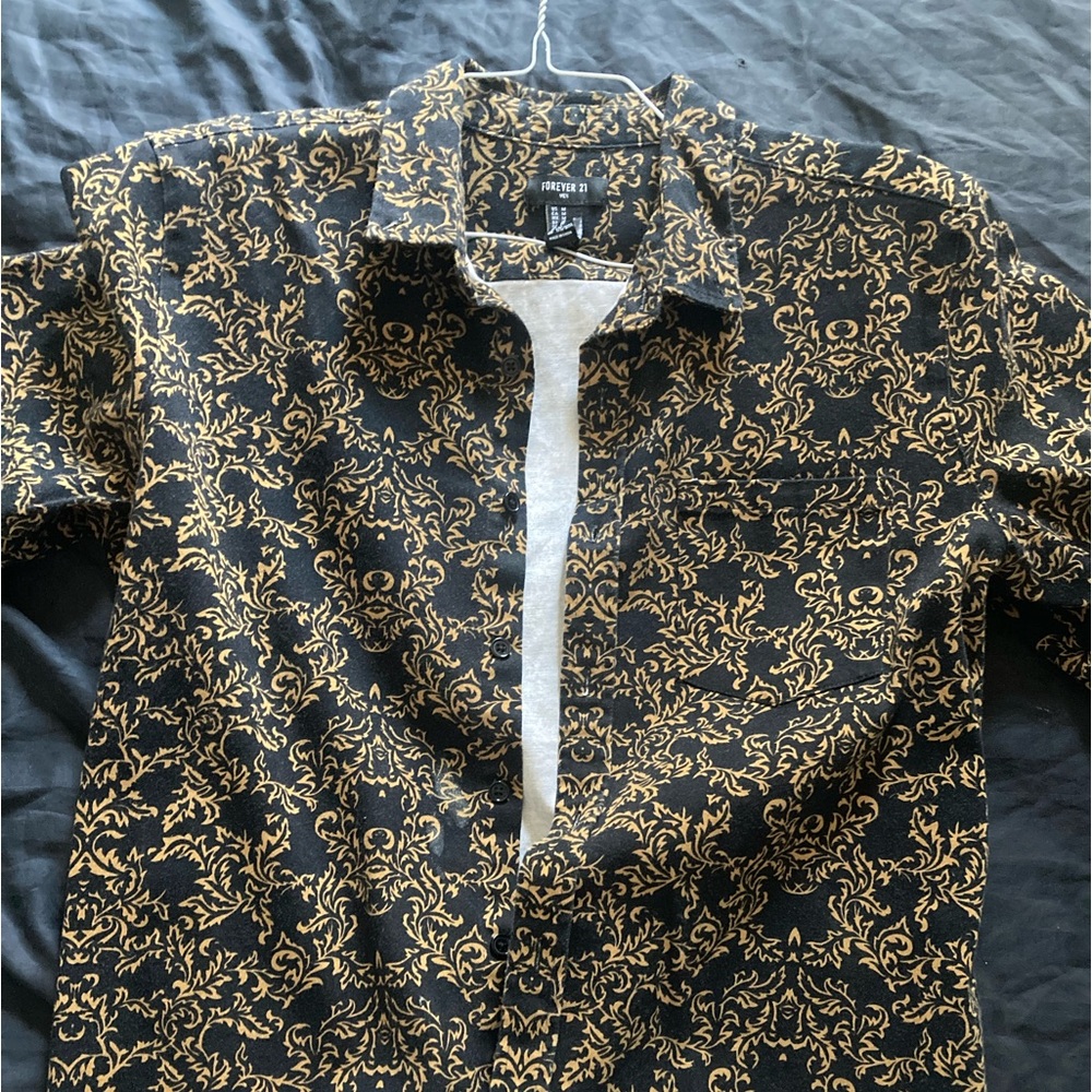 Forever 21 size m shirt